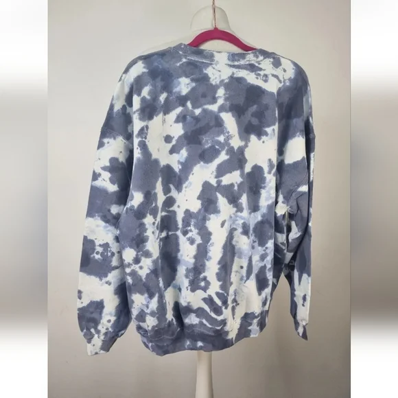 NEW Urban Outfitters Tie Dye Crew Neck Pullover Sweater  Size M oversized - Picture 2 of 3